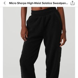 Alo Sherpa Sweatpants!